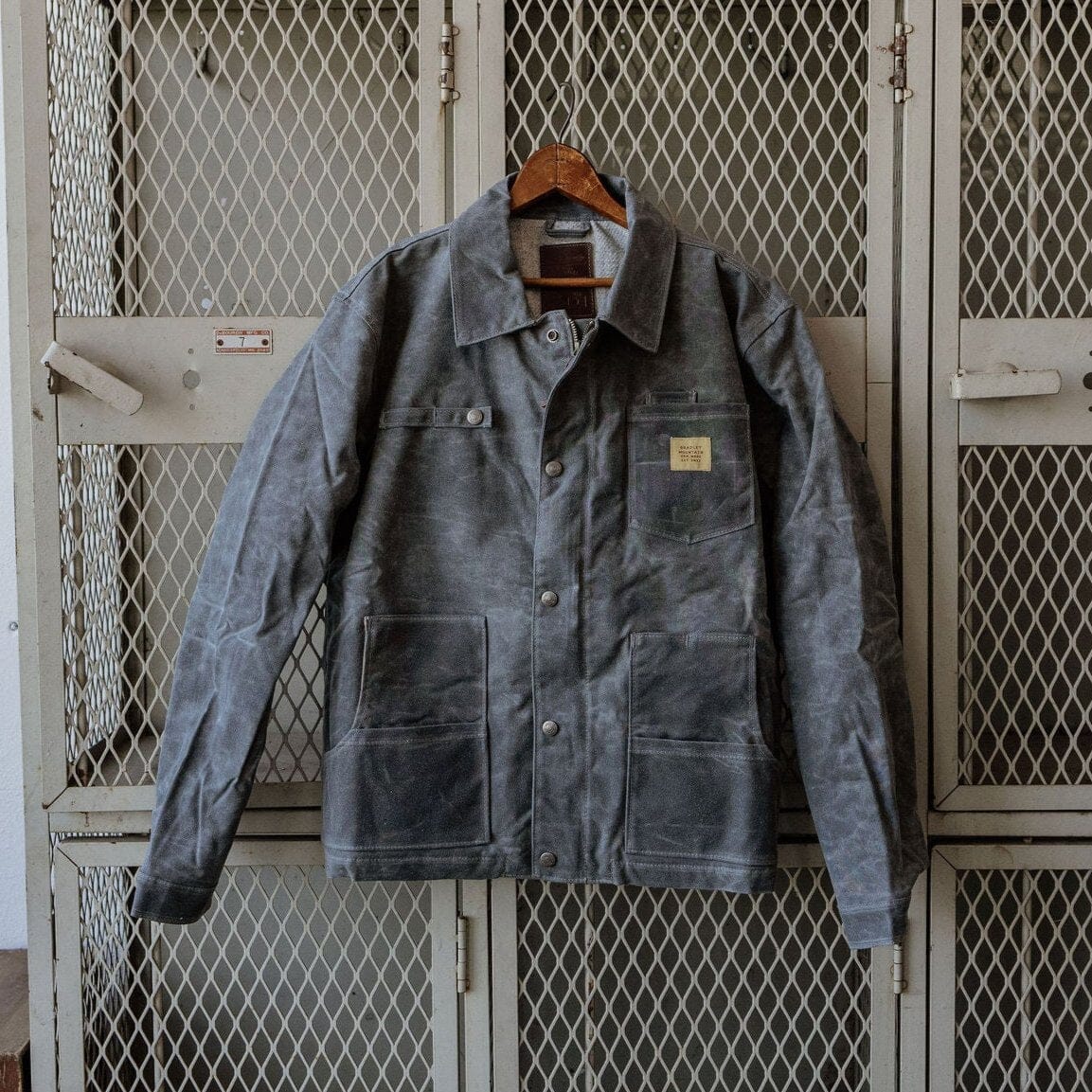 Cabin Jacket w/ Zipper - Charcoal